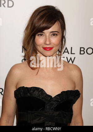 New York City, New York, USA. 8 Jan, 2019. Schauspielerin LINDA CARDELLINI besucht die 2019 National Board of Review jährlichen Awards Gala in Cipriani 42nd Street statt. Credit: Nancy Kaszerman/ZUMA Draht/Alamy leben Nachrichten Stockfoto