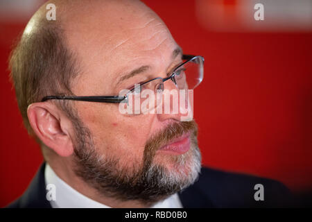 08 Januar 2019, Niedersachsen, Osnabrück: Martin Schulz (SPD) spricht bei der jährlichen Kick-off-Meeting des SPD-gruppen Nordrhein-Westfalen und Niedersachsen/Bremen. Die SPD-Bundestagsabgeordneten Kurs der Partei zu diskutieren. Foto: Friso Gentsch/dpa Stockfoto
