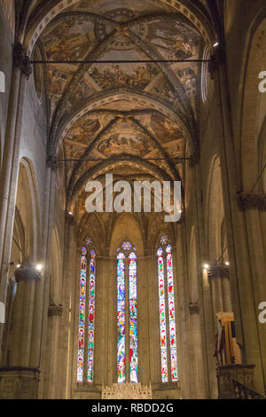 Italien, Arezzo - 12. März 2017: Der Blick in die Santi Pietro und Donato Kathedrale in Arezzo am 12. März 2017, Toskana, Italien. Stockfoto