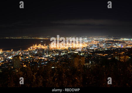 Die Bucht von Haifa und den Hafen von Mount Carmel gesehen Stockfoto