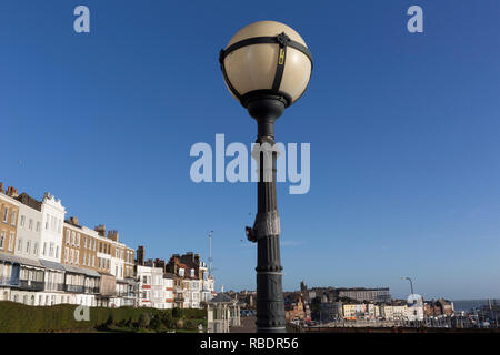 Gehäuse Architektur auf Nelson Crescent, Royal Parade, am 8. Januar 2019, in Ramsgate, Kent, England. Stockfoto