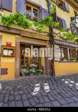 Wandern in La Petite Venise Viertel in Colmar. Frankreich Stockfoto