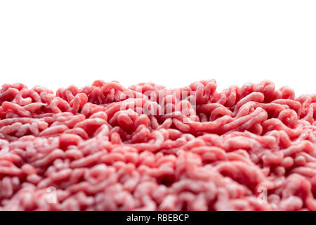 Masse fleisch, Schweinefleisch und Rindfleisch mit weißem Hintergrund Stockfoto