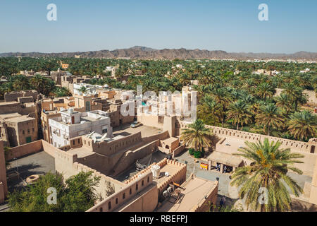 Die historische Festung in der Stadt Nizwa, Oman. Stockfoto