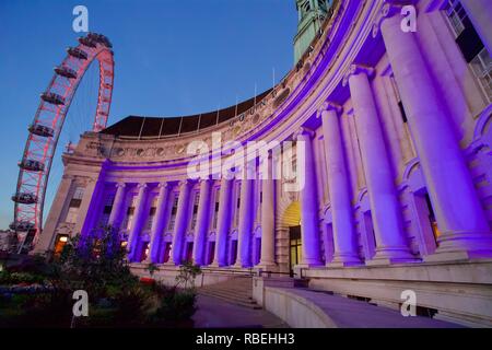 London Eye & County Hall, London, England Stockfoto
