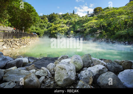 Taipei, Taiwan - 24. November 2018: Die berühmten beitou Thermal Valley in Beitou Park, Taipeh, Taiwan. Stockfoto