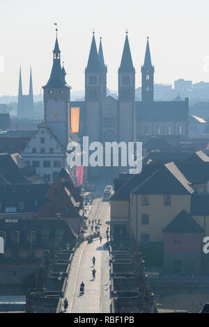 Marienberg schloss Blick auf Altstadt und Kirchen in Würzburg, Franken, Bayern, Deutschland Stockfoto