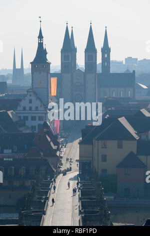 Marienberg schloss Blick auf Altstadt und Kirchen in Würzburg, Franken, Bayern, Deutschland Stockfoto