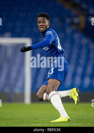 London, Großbritannien. 09 Jan, 2019. Ike Ugbo von Chelsea U21 während der Checkatrade Trophäe Umlauf von 16 Match zwischen Chelsea U21 und Peterborough an der Stamford Bridge, London, England am 9. Januar 2019. Foto von Andy Rowland. Credit: Andrew Rowland/Alamy leben Nachrichten Stockfoto