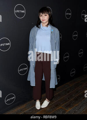 Hollywood, CA, USA. 9 Jan, 2019. 09. Januar 2019 - Hollywood, Kalifornien - Emily Skeggs. Lebenszeit Winter Filme Mixer gehalten an der Andaz, Studio 4. Photo Credit: Birdie Thompson/AdMedia Credit: Birdie Thompson/AdMedia/ZUMA Draht/Alamy leben Nachrichten Stockfoto