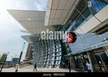 Hongkong, China. 19 Nov, 2018. Ein High Speed Rail Station Architektur in West Kowloon, Hong Kong. Credit: Daniel Fung/SOPA Images/ZUMA Draht/Alamy leben Nachrichten Stockfoto