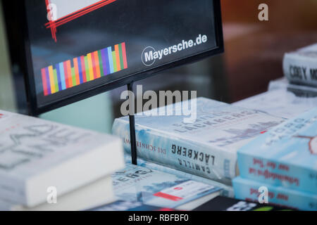 10. Januar 2019, Nordrhein-Westfalen, Köln: Blick auf die Mayersche Buchhandlung am Neumarkt. Deutschlands größte Buchhandelskette Thalia und Mayersche Buchhandlung - die Nummer 4 auf dem Markt - Zusammenführen. Foto: Rolf Vennenbernd/dpa Stockfoto