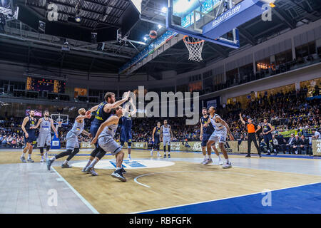 Moskau, Moskau, Russland. 8 Jan, 2019. Jan Vesely #24 von Fenerbahce Istanbul in Aktion während der Match gegen Khimki Moskau in Runde 17 der Turkish Airlines Euroleague Spiel der Saison 2018-2019 gesehen. Credit: Nicholas Müller/SOPA Images/ZUMA Draht/Alamy leben Nachrichten Stockfoto