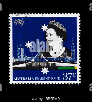 Briefmarke aus Australien, Königin Elizabeth II. und die britischen und australischen Parlamenten gemeinsame Problem mit Großbritannien für Australien Bicentennial Stockfoto