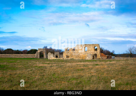 Dunwich Greyfriars Friary, Blick auf die Ruinen des ehemaligen Franziskanerklosters (frühes 13. Jahrhundert) in Dunwich, Suffolk, Großbritannien. Stockfoto