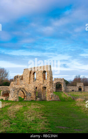 Dunwich Greyfriars Friary, Blick auf die Ruinen des ehemaligen Franziskanerklosters (frühes 13. Jahrhundert) in Dunwich, Suffolk, Großbritannien. Stockfoto