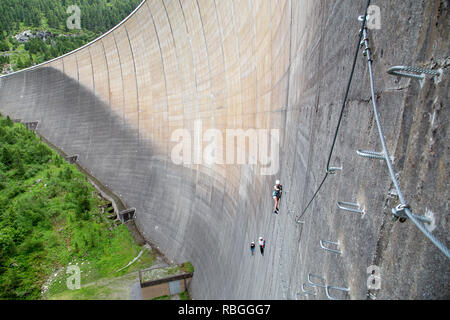 Via Ferrata auf Schlegeis Stausee in Österreich Stockfoto