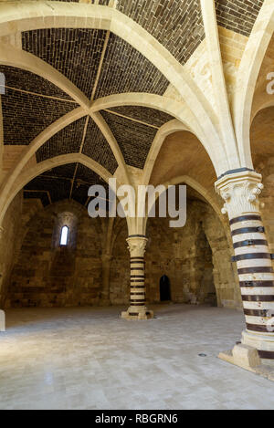 Innenraum der gewölbten Saal in der maniace Schloss auf der Insel Ortigia. Es war während der Schwäbischen Periode von Kaiser Friedrich II. erbaut Stockfoto