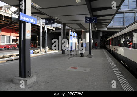 Basel Hauptbahnhof in Basel, Schweiz Stockfoto