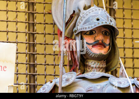 Original Pupo Siciliano (sizilianische Marionetten, Italien). Die sizilianische Marionetten Theater ist UNESCO-Weltkulturerbe. Stockfoto