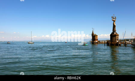 Hafeneinfahrt von Konstanz am Bodensee Stockfoto
