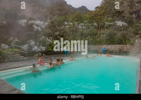 Los Termales, Kolumbien - 19. Februar 2017: die Menschen baden in den heissen Quellen von Hotel Spa Los Termales Caldas in Kolumbien Südamerika Stockfoto