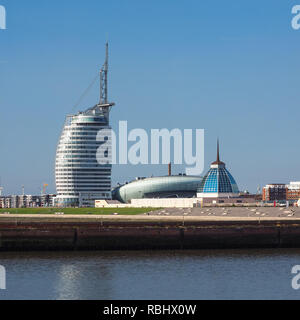 Die Stadt Bremerhaven mit Klimahaus, Mediterraneo und Atlantic Hotel Sail City Stockfoto