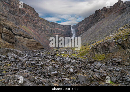 Hengifoss Wasserfall, Eastern Island Stockfoto