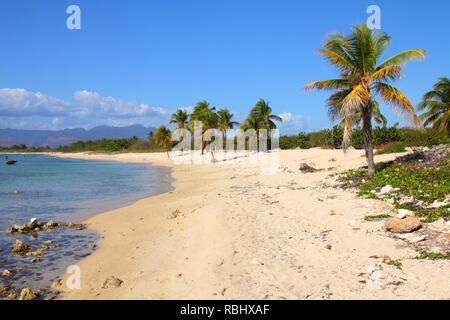 Kuba - berühmten Strand von Playa Ancon. Reiseziel Karibik Küste. Stockfoto