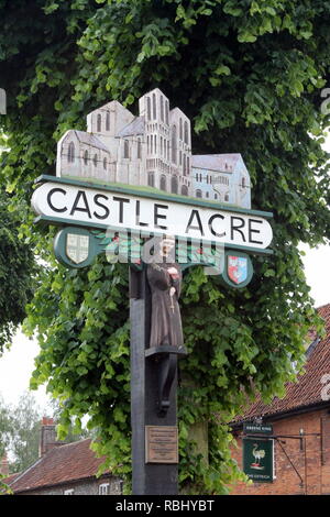 Ortsschild, Castle Acre, Norfolk, England, Großbritannien Stockfoto