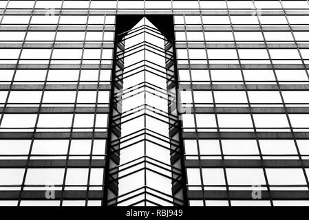 Architektonische Details der Queen Street East Tower in der Innenstadt von Toronto, Kanada Stockfoto