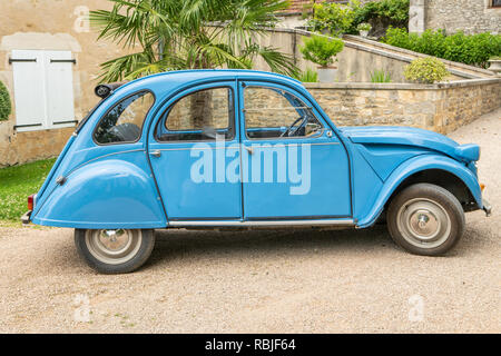 Citroen 2 CV für den 70. Jahrestag Stockfoto