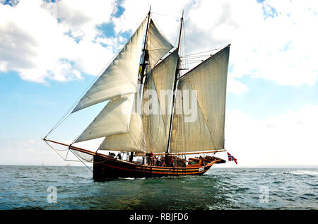 Sunderlands Tall Ships Race Juli 2018 Schiffe im Fluss versammelten, um Verschleiß und Hafen von Sunderland, Nordost, Großbritannien - findet jährlich in europäischen Gewässern Stockfoto