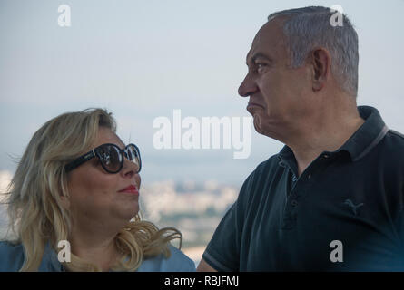 Benjamin Netanjahu mit seiner Frau Sara am Zuckerhut in Rio de Janeiro Stockfoto