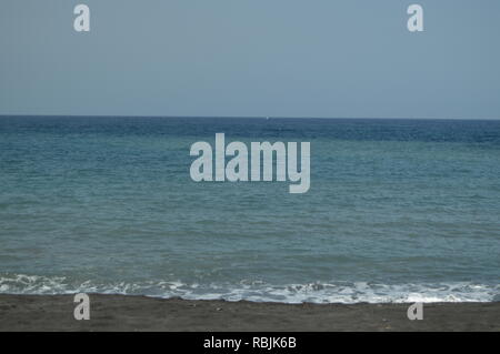 Schönen schwarzen Sandstrand in Puerto Naos. Reisen, Natur, Urlaub. vom 11. Juli 2015. Tazacorte Insel De La Palma Kanarische Inseln Spanien. Stockfoto