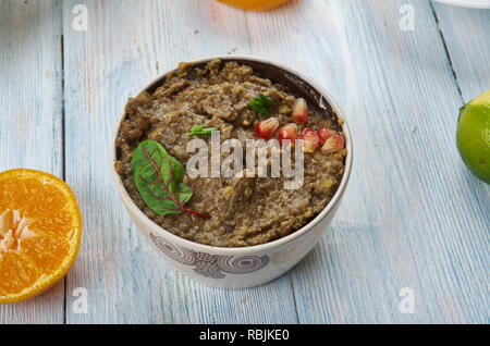 Shorabit Jarjir, rote Linsen und Kürbis Suppe, nahöstliche Küche der Levante, Traditionelle verschiedene Gerichte, Ansicht von oben Stockfoto