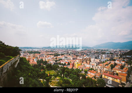 Juli 6, 2013. Italien Stadt Brescia. Alte europäische Stadt Brescia in der Lombardei im Sommer. Stockfoto