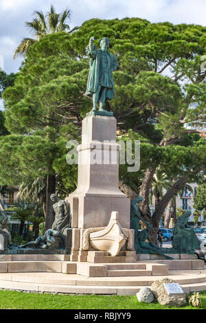 RAPALLO, Italien - 12. MÄRZ 2018: Christopher Columbus Monument in Rapallo, Italien. Es ist vom Bildhauer Arturo Dresco im Jahre 1914. Stockfoto