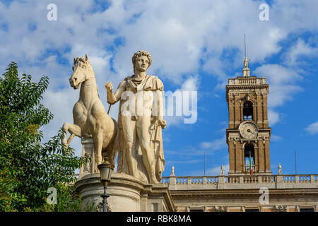Dioscuri Statue von Castor auf cordonata Capitolina in Rom. Italien Stockfoto