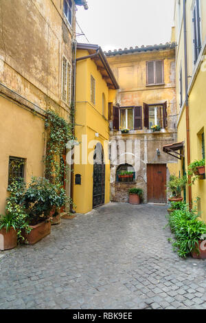 Ansicht der alten Straße in Trastevere in Rom. Italien Stockfoto