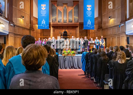 Die Juni 2018 Abschlussfeier der St Andrews University, die in der kleinen Halle, St Andrews, Schottland Großbritannien Stockfoto