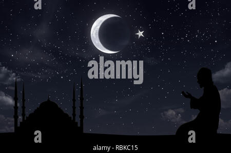 Beten muslimischen und Moschee bei Nacht Sky hilal Half Moon Stockfoto