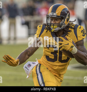 Santa Clara, Kalifornien, USA. 21 Sep, 2017. Los Angeles Rams laufen zurück Todd Gurley (30) am Donnerstag, 21. September 2017, in Levis Stadion in Santa Clara, Kalifornien. Die Rams besiegten die 49ers 41-39. Credit: Al Golub/ZUMA Draht/Alamy leben Nachrichten Stockfoto