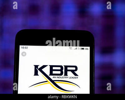 Kiew, Ukraine. 10 Jan, 2019. KBR Engineering Company Logo gesehen auf einem Smartphone angezeigt. Quelle: Igor Golovniov/SOPA Images/ZUMA Draht/Alamy leben Nachrichten Stockfoto