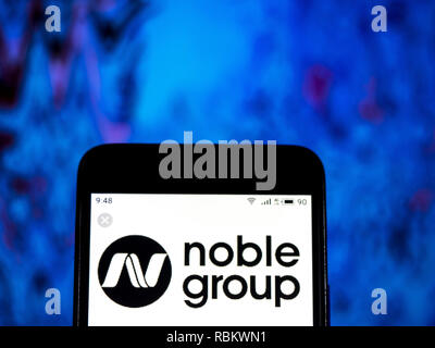 Kiew, Ukraine. 10 Jan, 2019. Noble Group Company Logo gesehen auf einem Smartphone angezeigt. Quelle: Igor Golovniov/SOPA Images/ZUMA Draht/Alamy leben Nachrichten Stockfoto