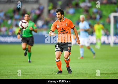 AAMI Park, Melbourne, Australien. 11 Jan, 2019. Eine Liga Fußball, die Stadt Melbourne und Brisbane Roar; Alex Lopez des Brisbane Roar übernimmt die Kontrolle über die Kugel Credit: Aktion plus Sport/Alamy leben Nachrichten Stockfoto