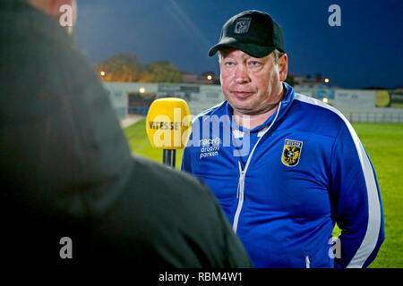 ALBUFEIRA, Algarve, Stadion Estadio da Nora, 11-01-2019, Vitesse - Livingston freundlich, Fußball, niederländischen Eredivisie Saison 2018 - 2019. Vitesse Trainer Trainer Leonid Slutskiy nach dem Spiel Vitesse - Livingston (3-2). Stockfoto