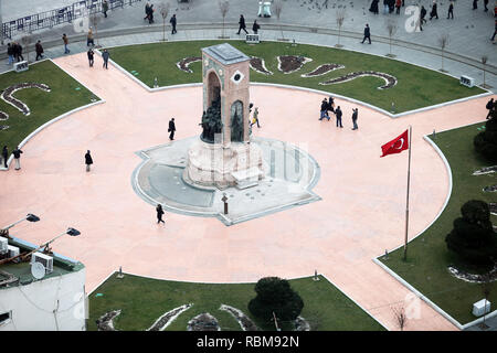 Taksim Square Panoramablick und Republik Denkmal in Istanbul, Türkei. Stockfoto