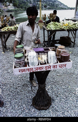 Pickle Anbieter, Nainital, Uttar Pradesh, Indien, Asien Stockfoto