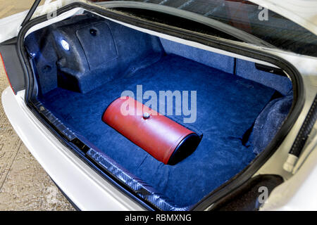 Stanced BMW E46 3er on air bag Suspension abgesenkt und geändert Stockfoto